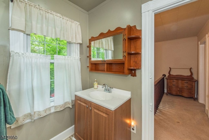 11 Oak Rd