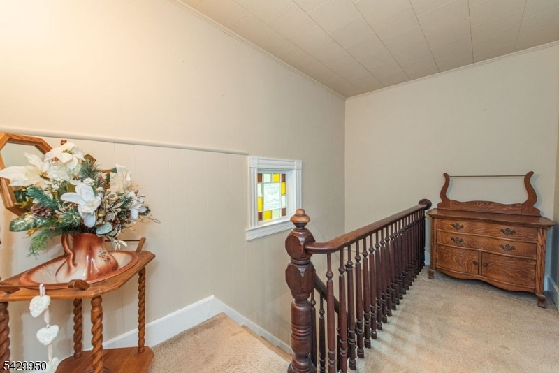 11 Oak Rd