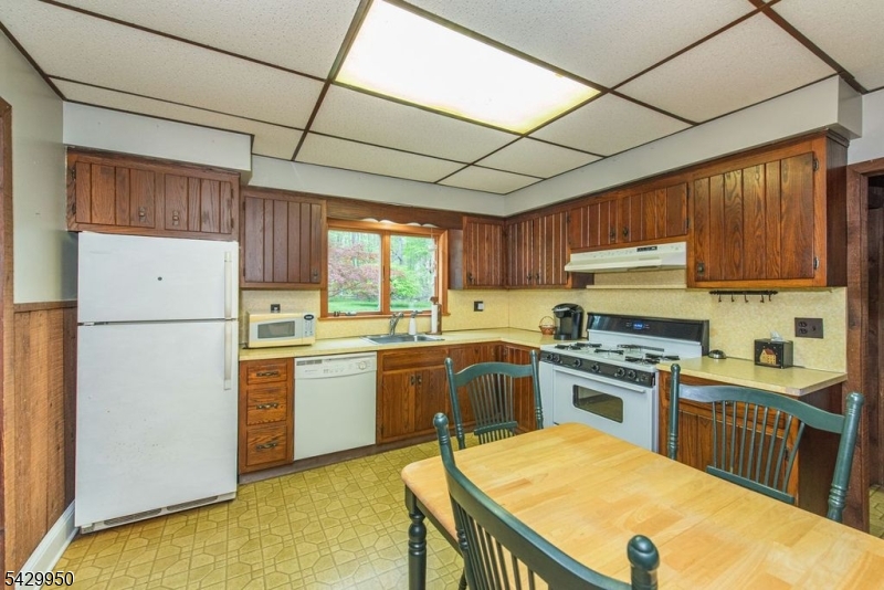 11 Oak Rd