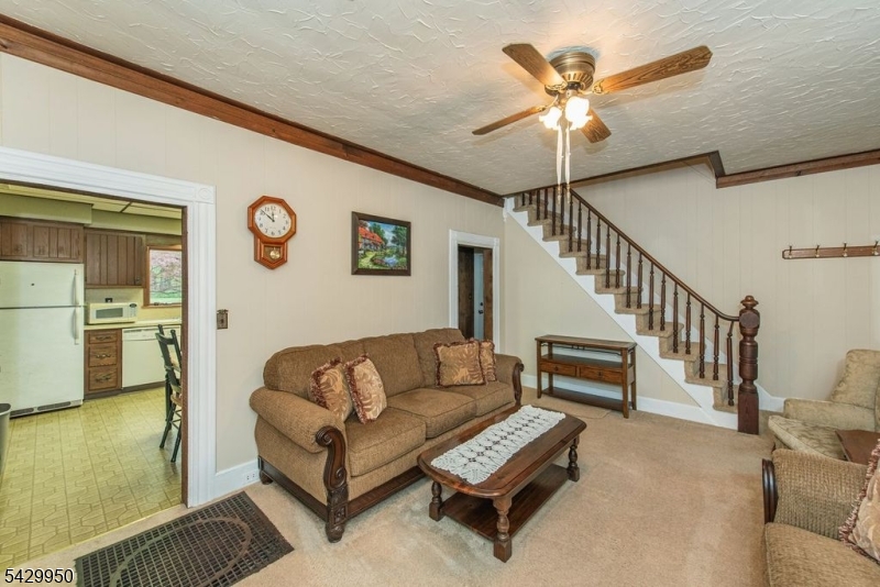 11 Oak Rd