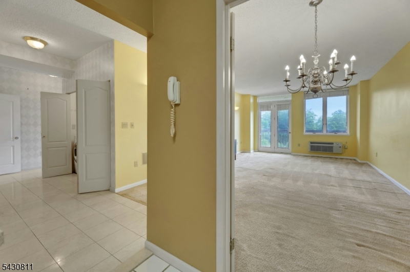 10 Smith Manor Blvd 804