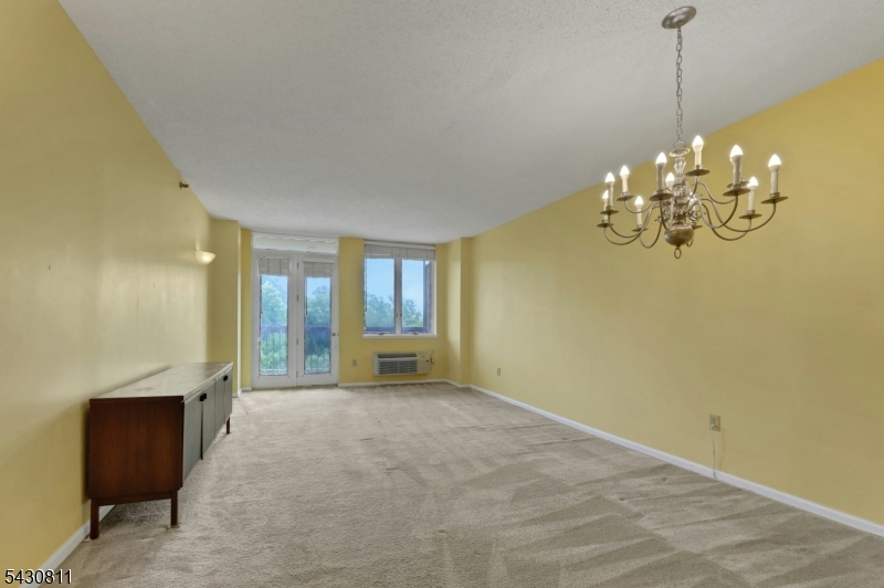 10 Smith Manor Blvd 804