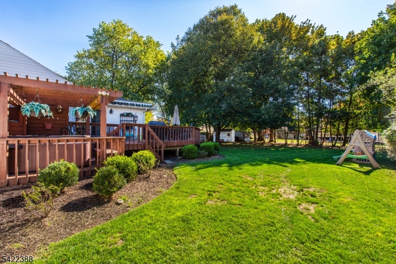 15 Ella Ln