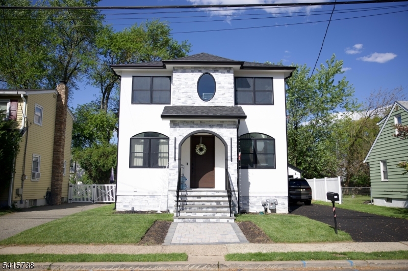 271 Bergen Blvd