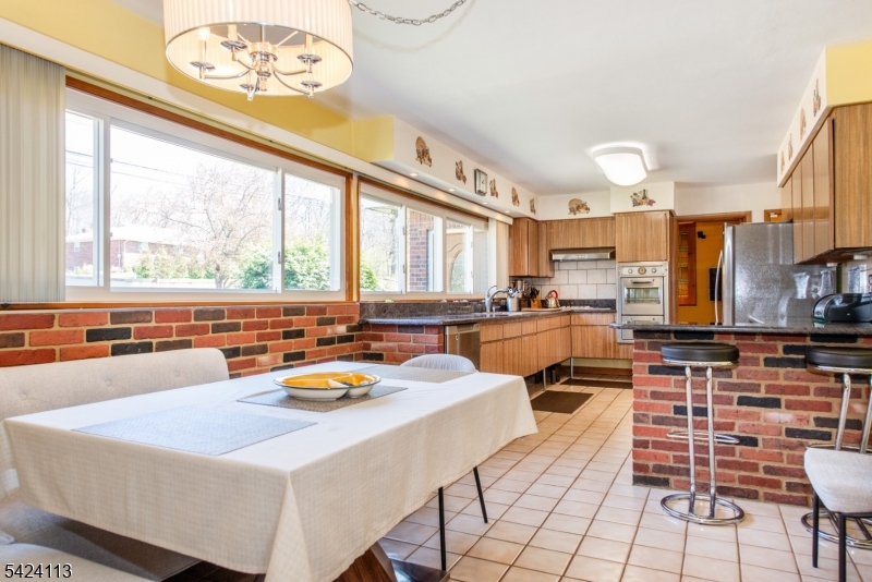 779 Berdan Ave