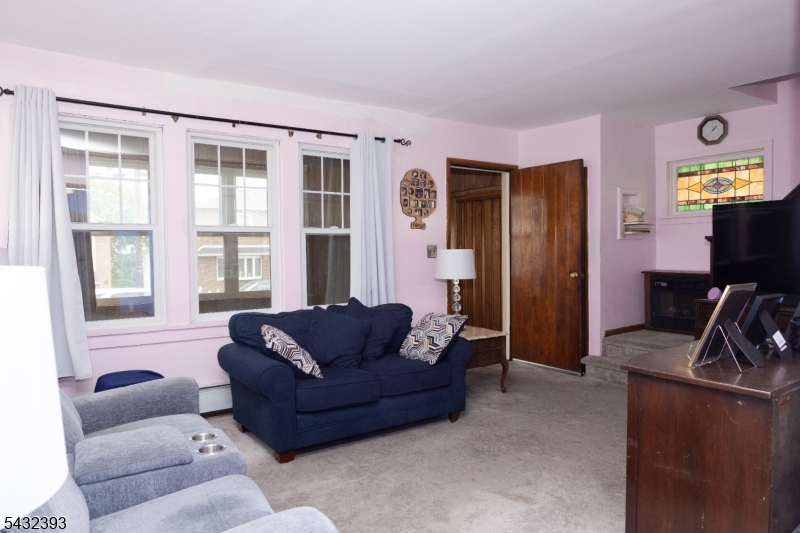 21 Witherspoon St