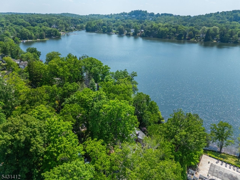 174 Pines Lake Dr E