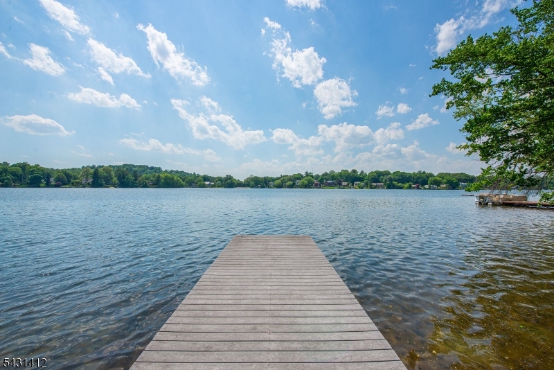 174 Pines Lake Dr E