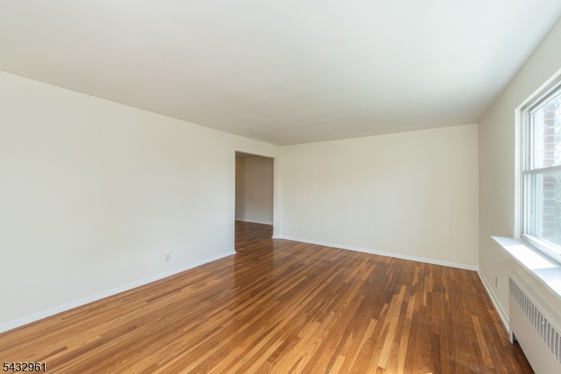 284 Claremont Ave A3