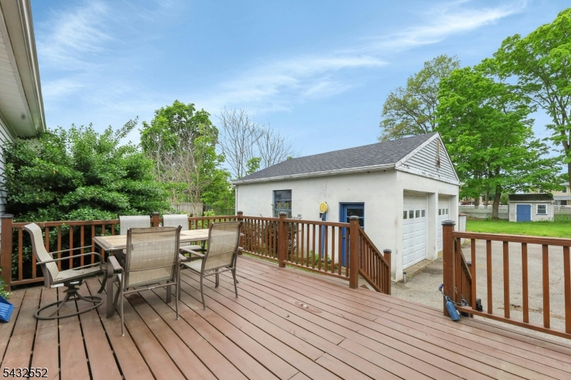 17 Butler Pl