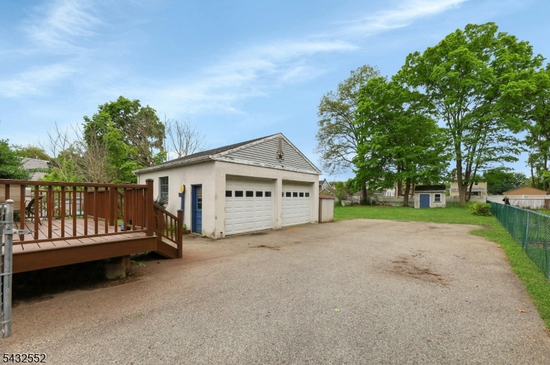 17 Butler Pl