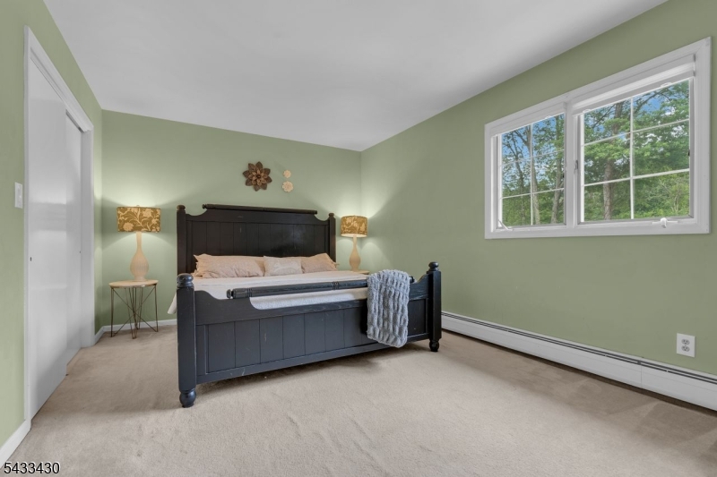 30 Laurel Dr