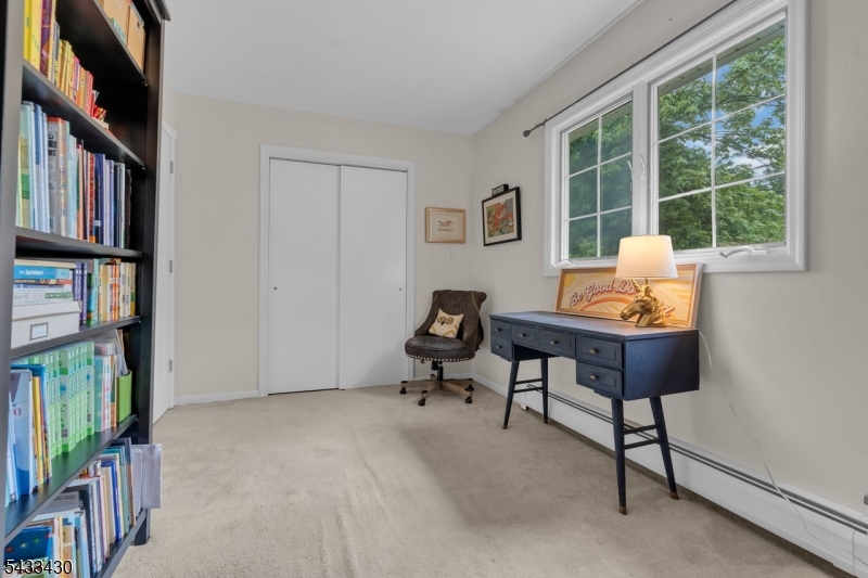 30 Laurel Dr