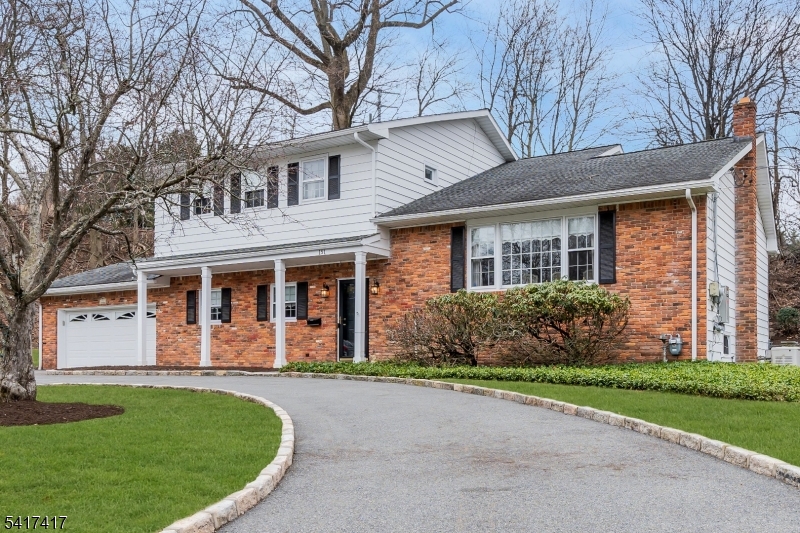 151 Kingwood Dr