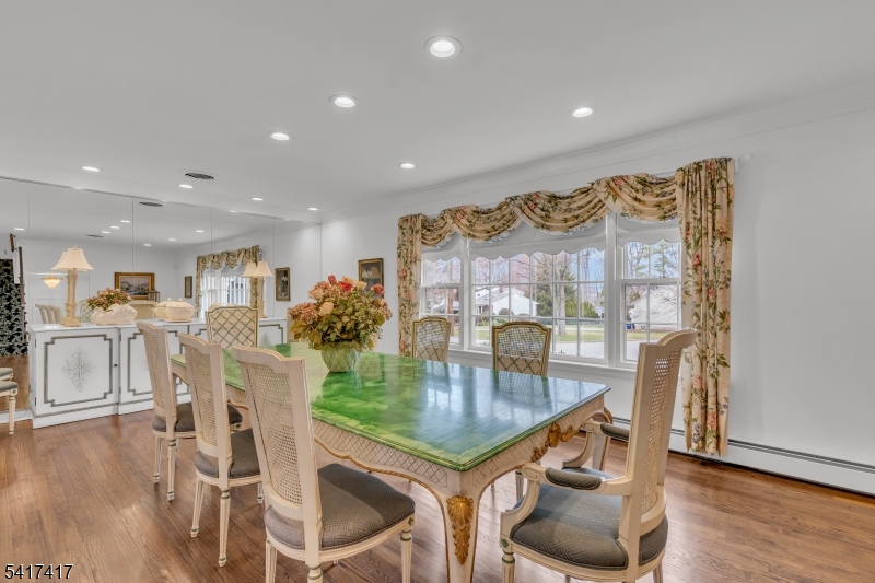 151 Kingwood Dr