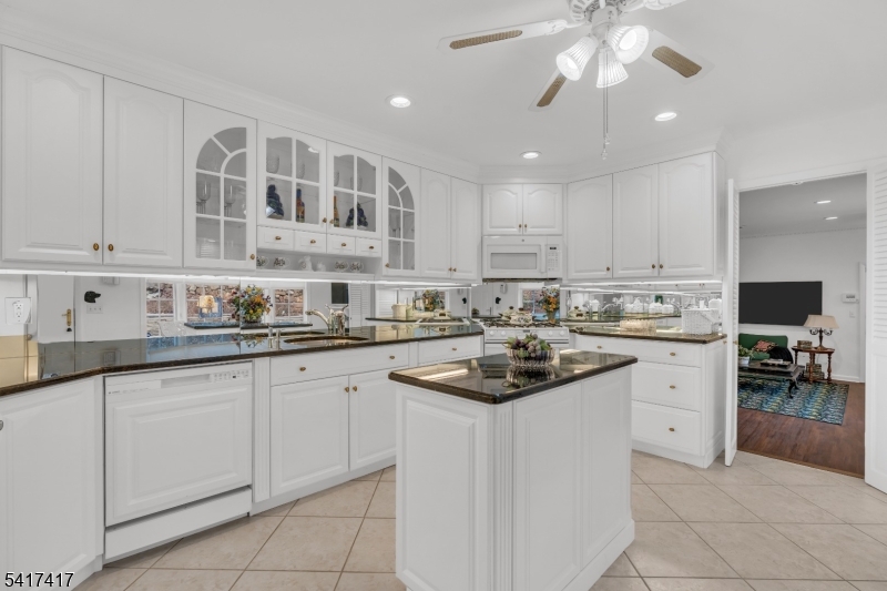 151 Kingwood Dr