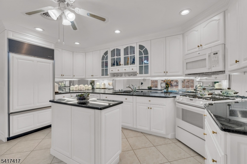 151 Kingwood Dr