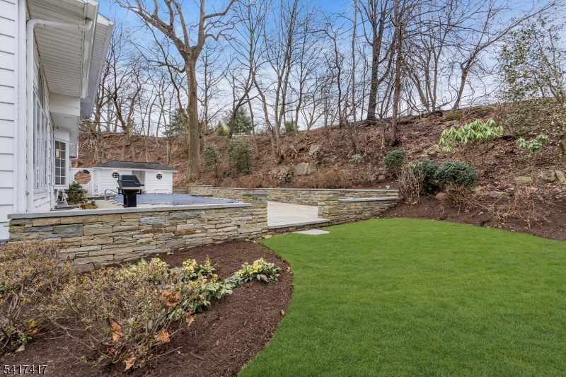 151 Kingwood Dr