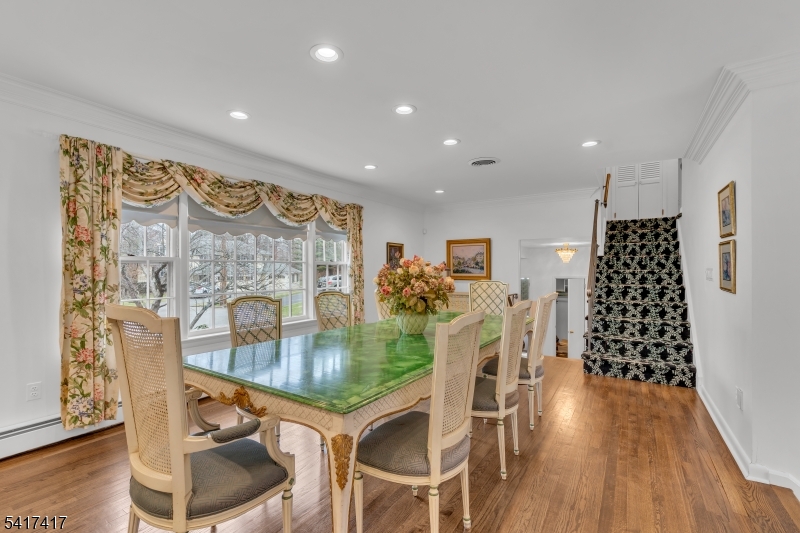 151 Kingwood Dr