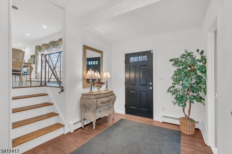 151 Kingwood Dr