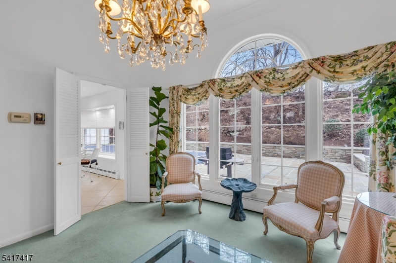 151 Kingwood Dr