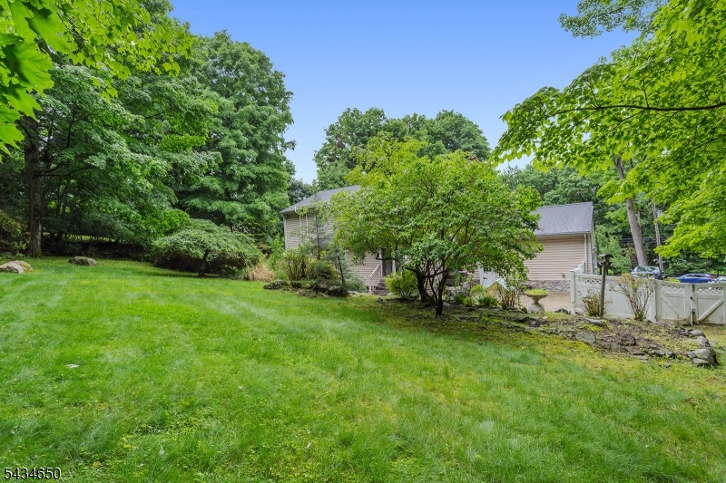 596 Terhune Dr