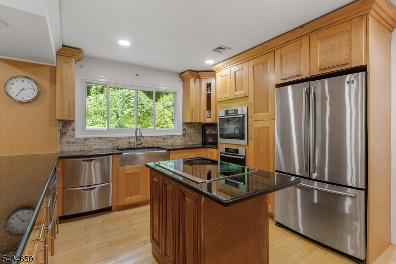 596 Terhune Dr