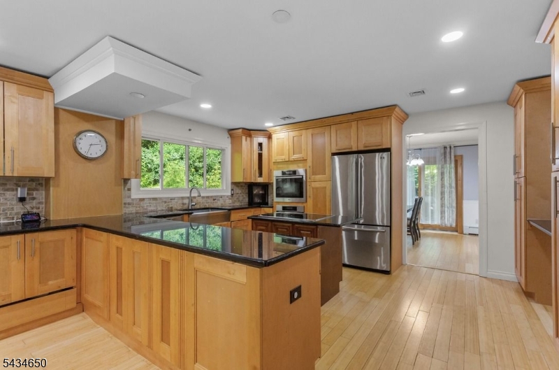 596 Terhune Dr