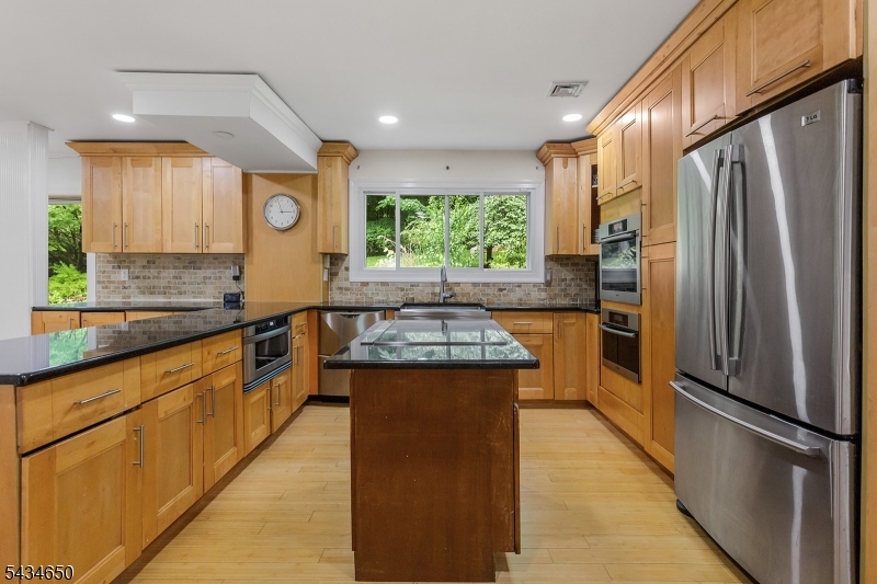 596 Terhune Dr
