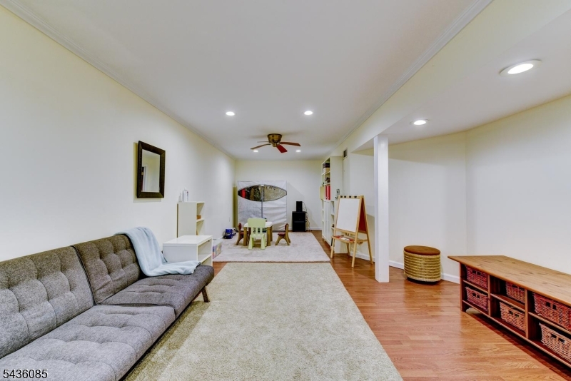 57H Bunker Hill Rd H