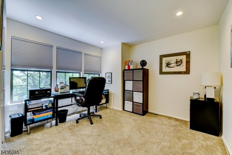 57H Bunker Hill Rd H