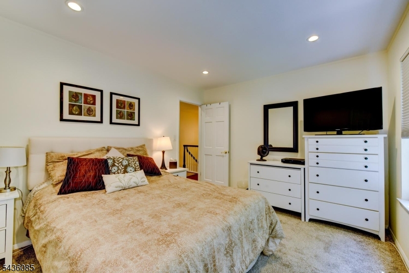 57H Bunker Hill Rd H