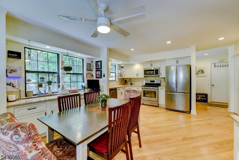 57H Bunker Hill Rd H