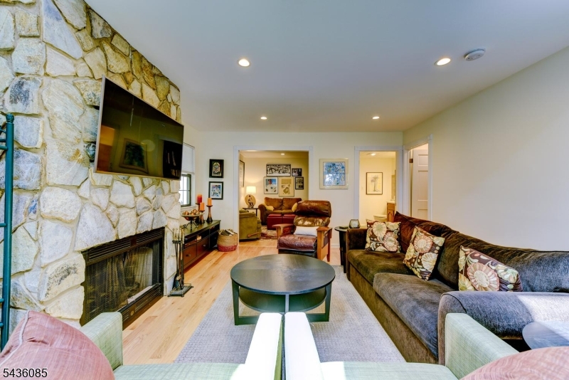 57H Bunker Hill Rd H