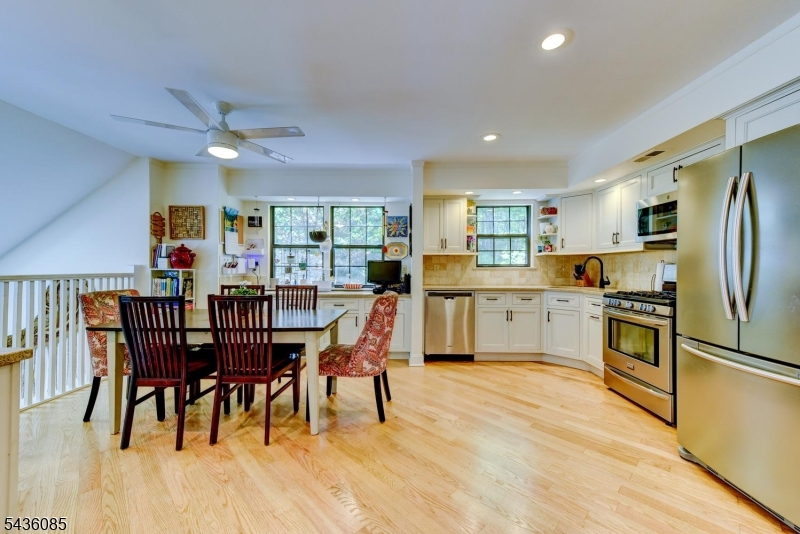 57H Bunker Hill Rd H