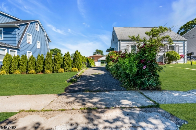 7 Washington Ave