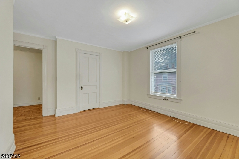 16 N Mountain Ave