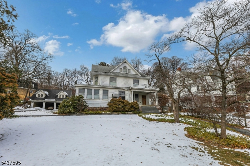 16 N Mountain Ave