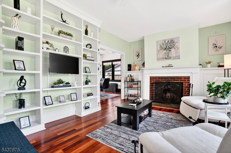 123 Passaic Ave