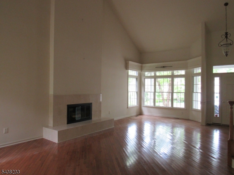 26 Bethpage Dr