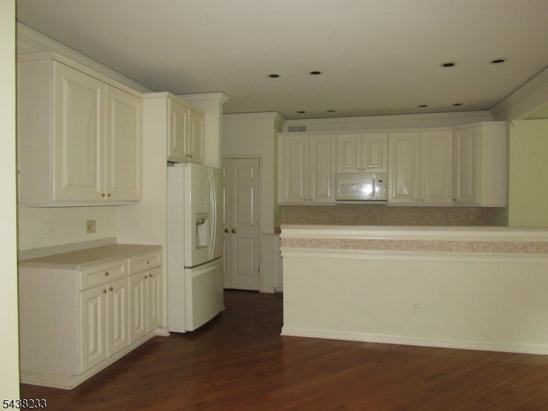 26 Bethpage Dr