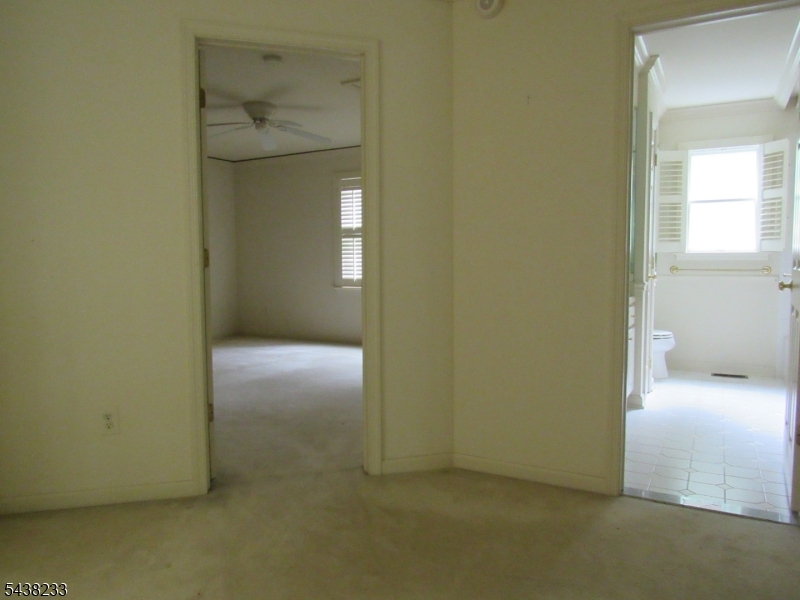 26 Bethpage Dr