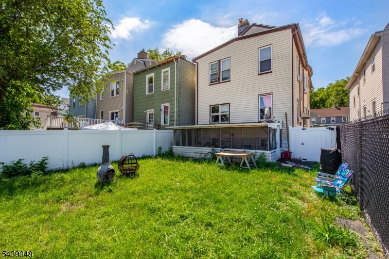 40 Olive St 1