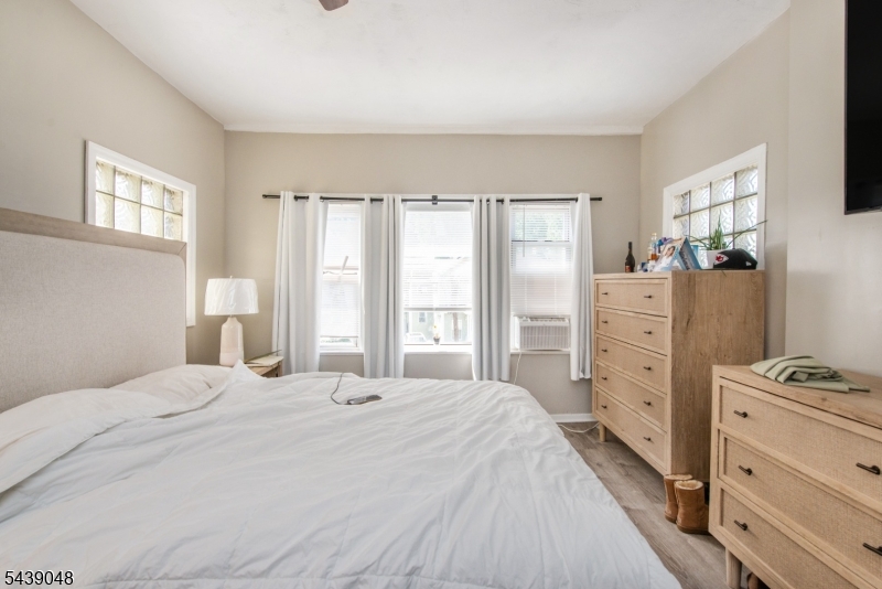 40 Olive St 1