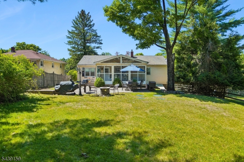 74 Minnehaha Blvd