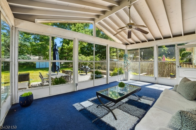 74 Minnehaha Blvd