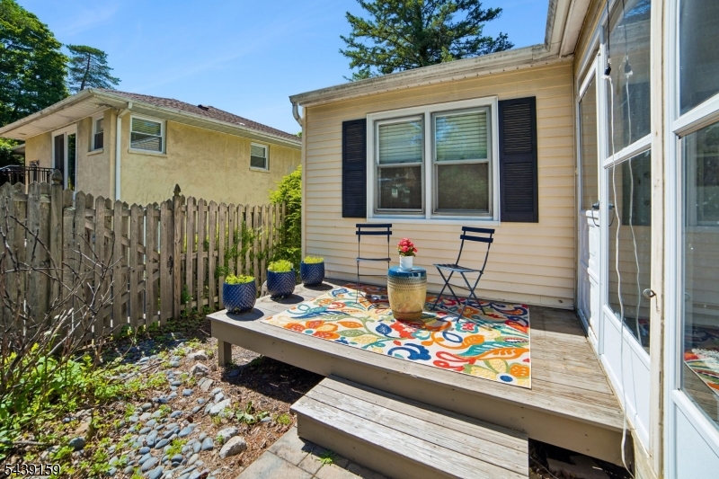 74 Minnehaha Blvd