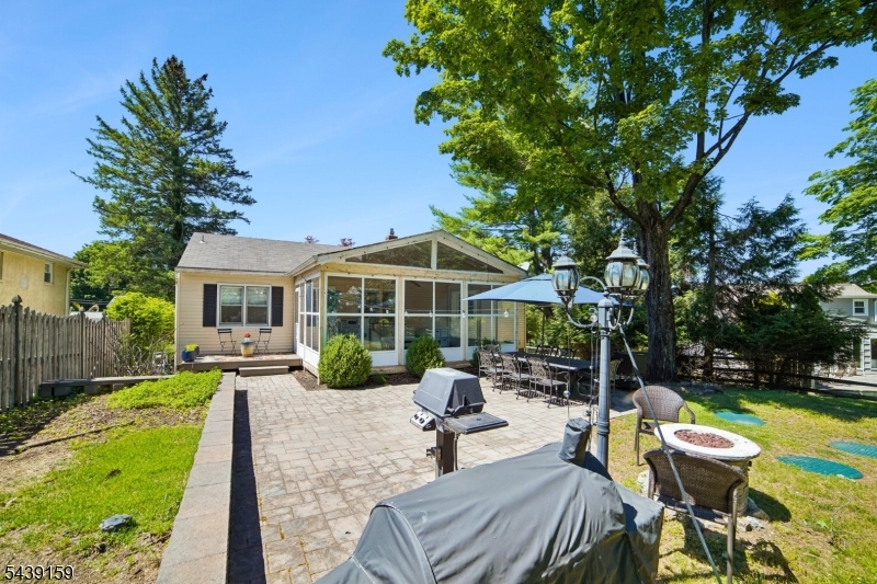 74 Minnehaha Blvd