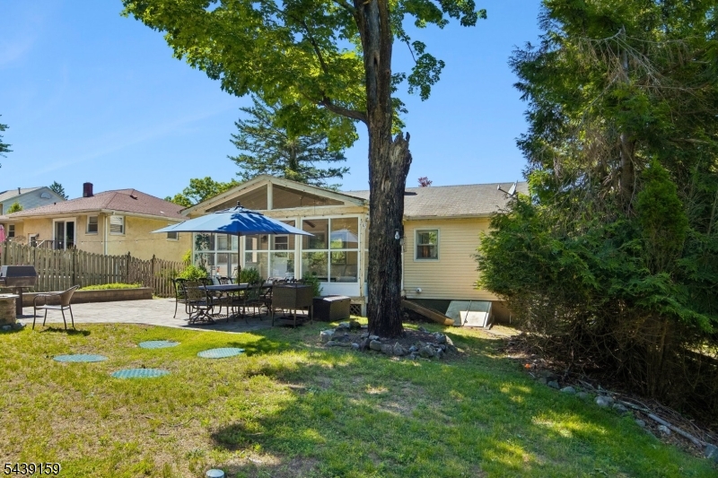 74 Minnehaha Blvd