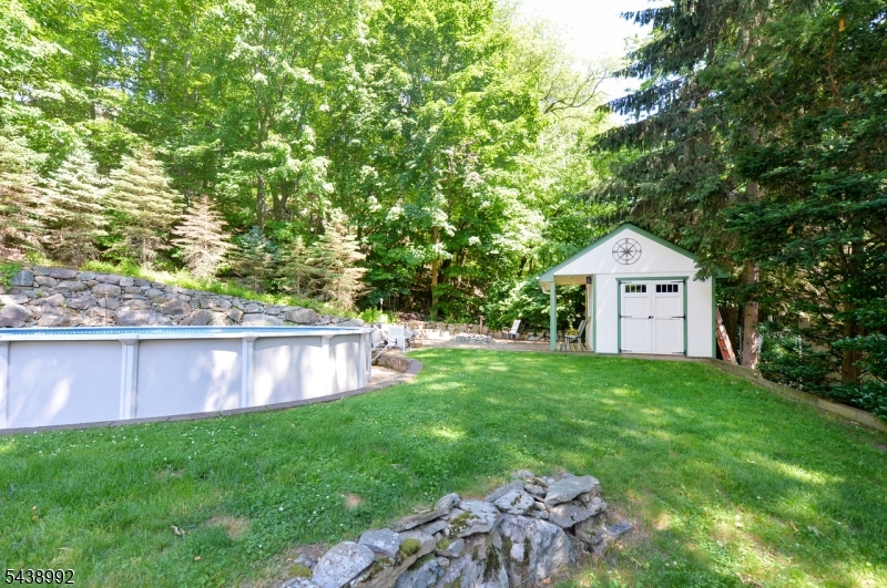 30 Knolls Rd